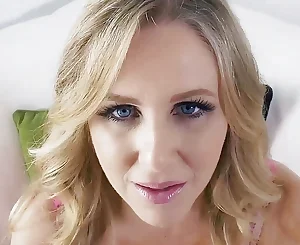Huge-chested Mummy Julia Ann Wraps Her Lips Around A Fortunate Cock!