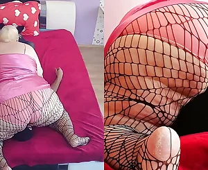 Spider net stockings ass-smothering by a SSBBW